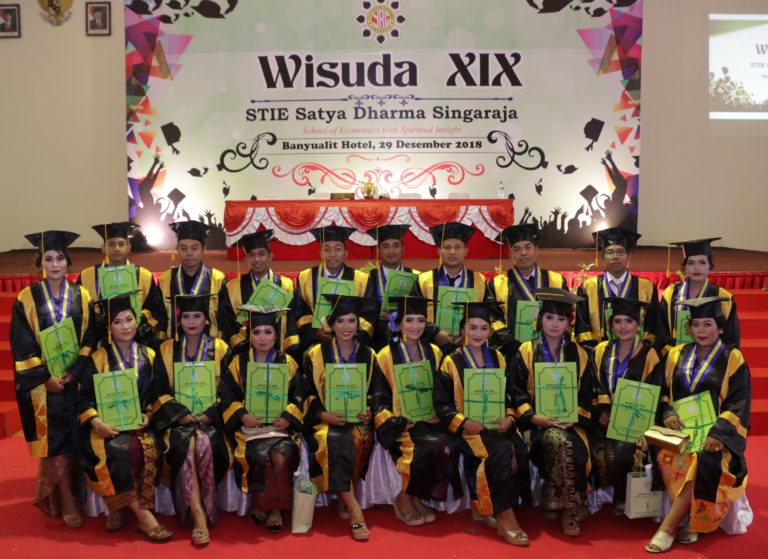 WISUDA KE XIX STIE SATYA DHARMA SINGARAJA, LEPAS 173 WISUDAWAN
